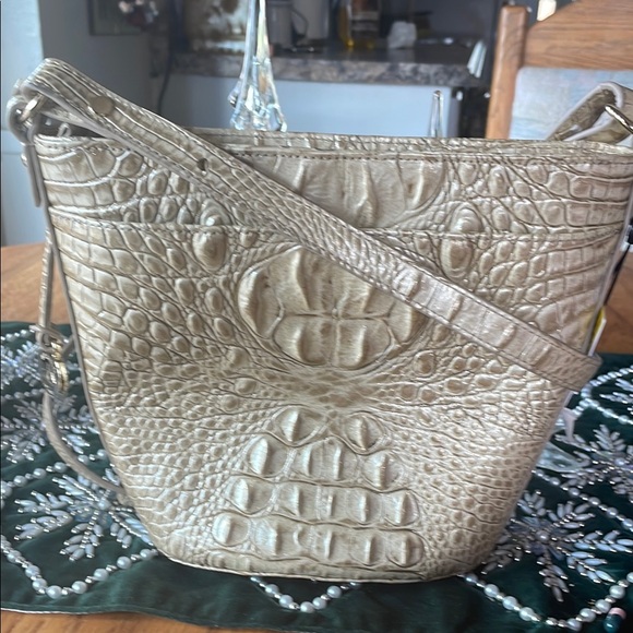 Brahmin Gold Croc Embossed Women's Bag - Picture 4 of 9